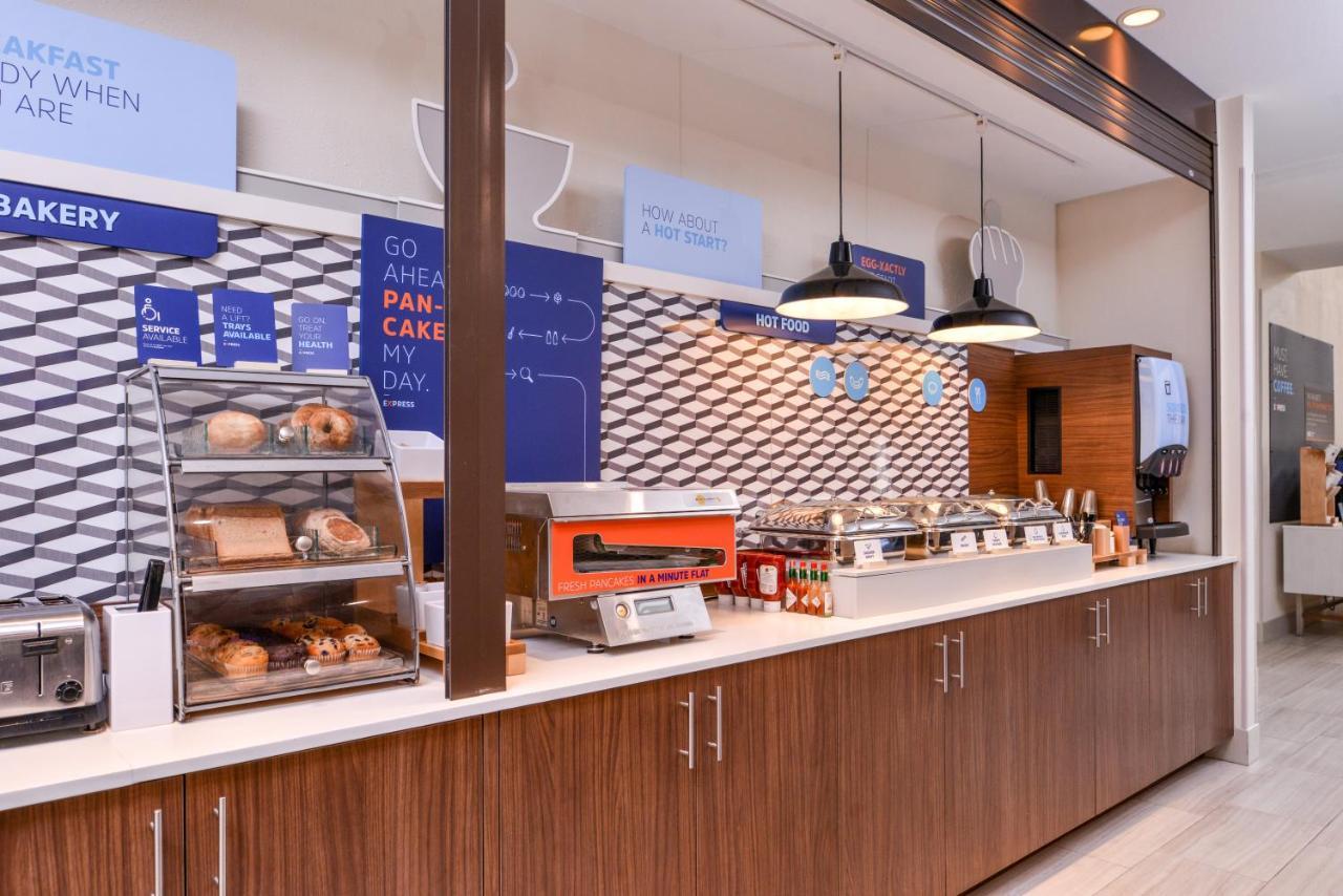 Hotel Holiday Express North Telecom Park By Ihg 2*