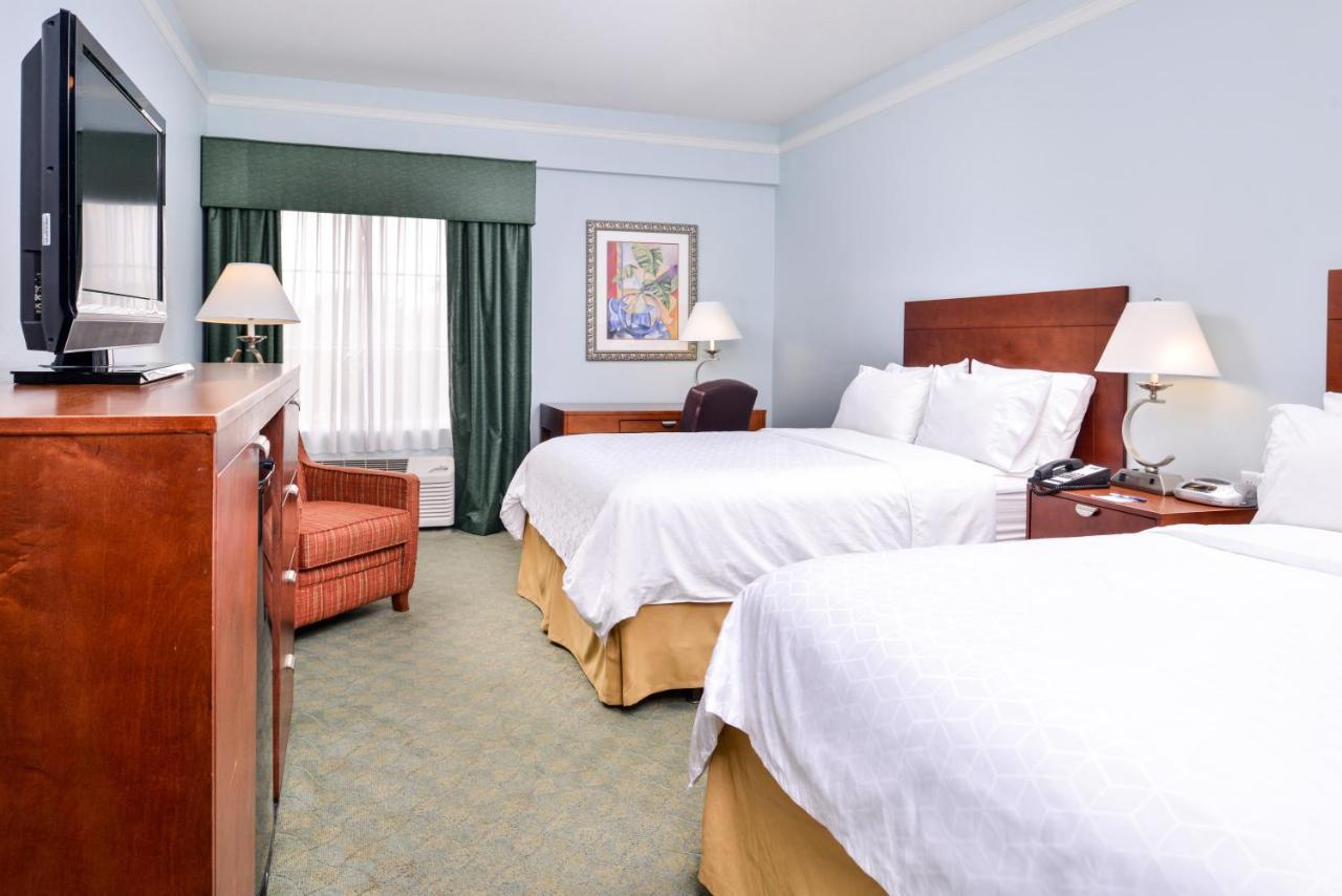 Express Tampa North Telecom Park By Ihg Hotel Temple Terrace