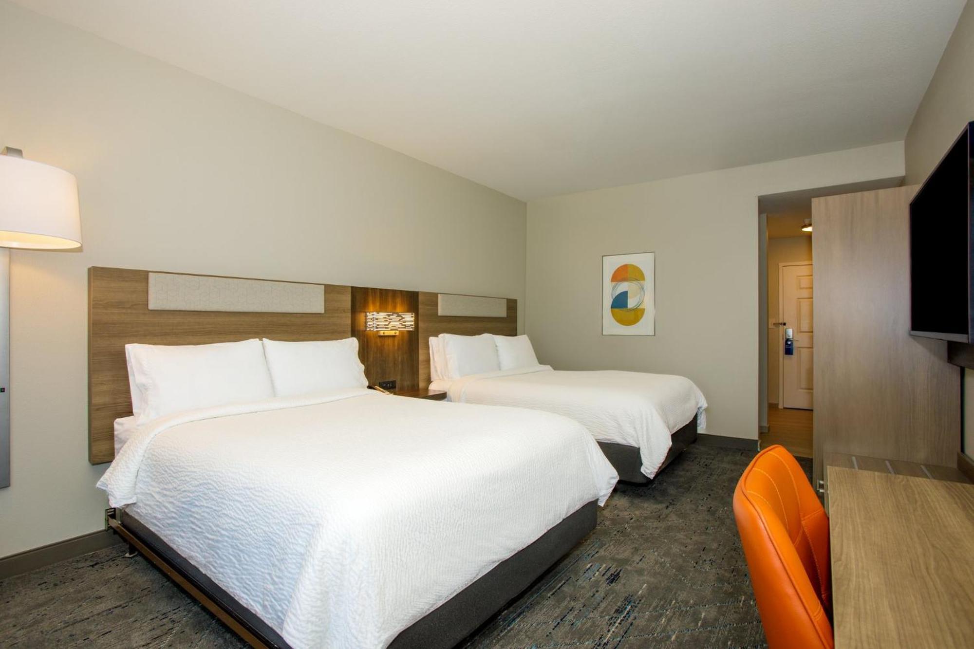 Hotel Express Tampa North Telecom Park By Ihg 2*