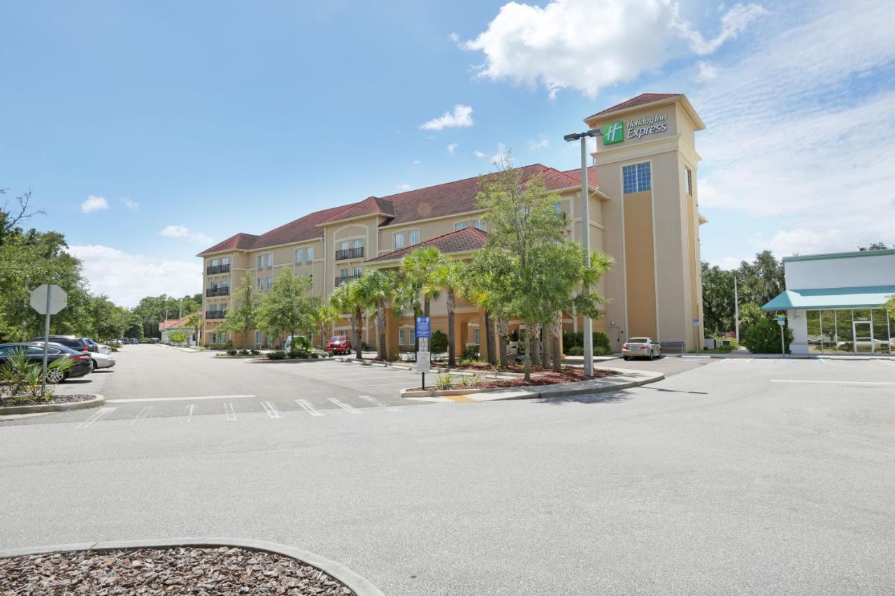 Hotel Express Tampa North Telecom Park By Ihg Temple Terrace
