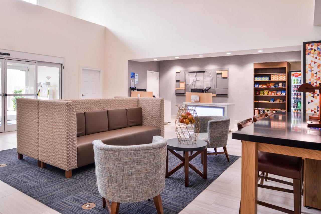 Hotel Holiday Express North Telecom Park By Ihg 2*