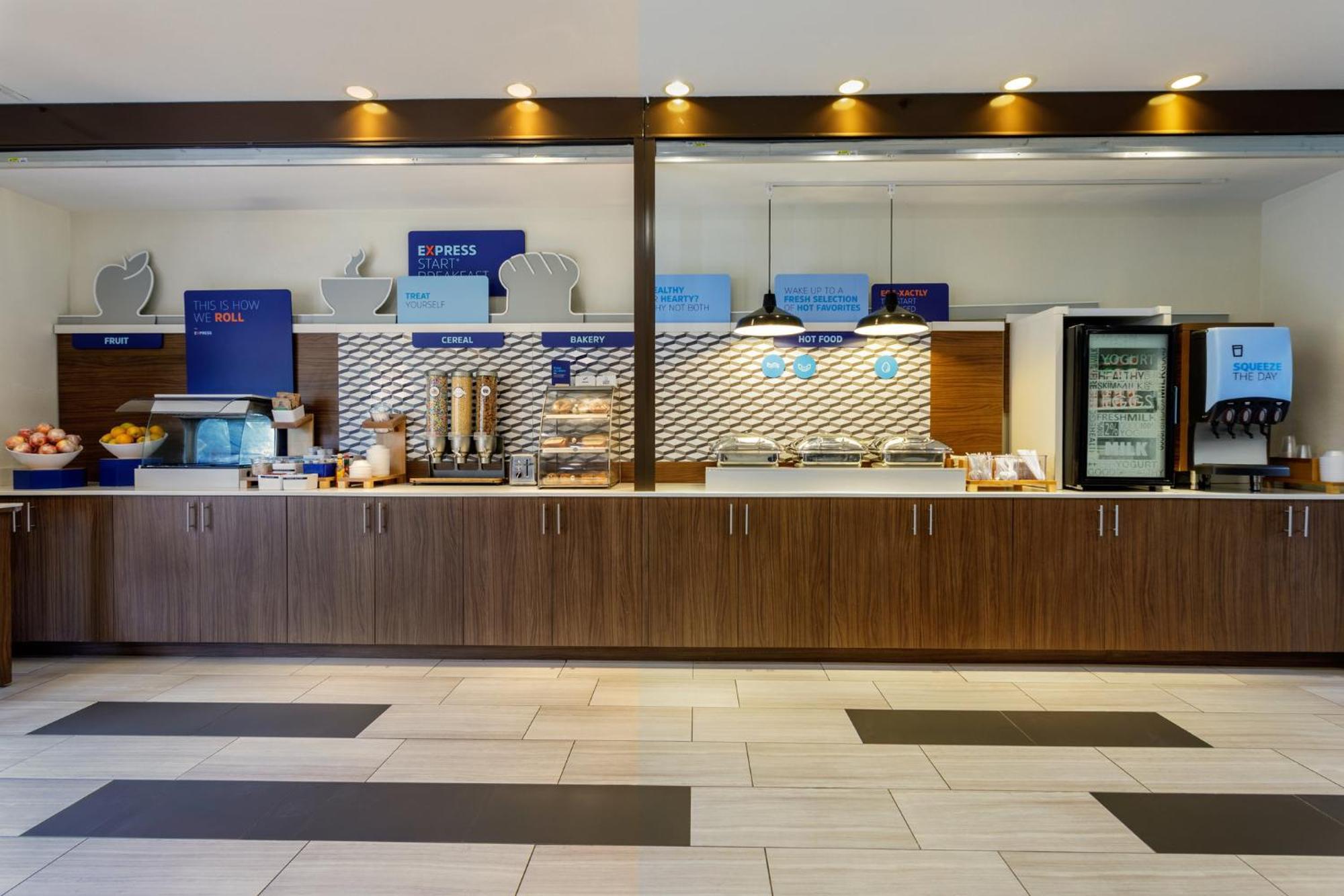 Hotel Express North Telecom Park By Ihg Temple Terrace